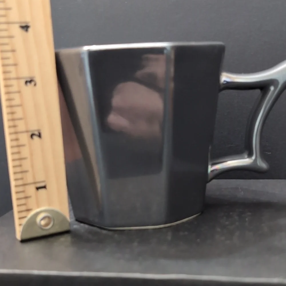 Starbucks 2013 14 fl oz, Limited Edition Silver/Metallic Gray Holiday Mug. - Picture 8 of 8